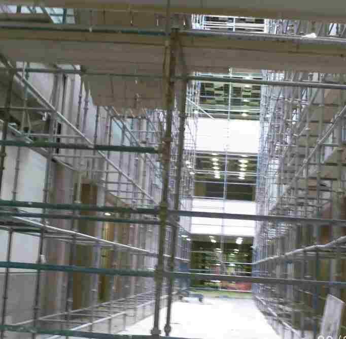 Atrium scaffold for high-level finishing works.