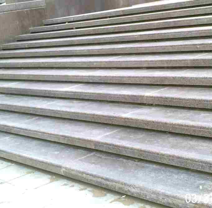 Granite steps — riser and tread, run complete.